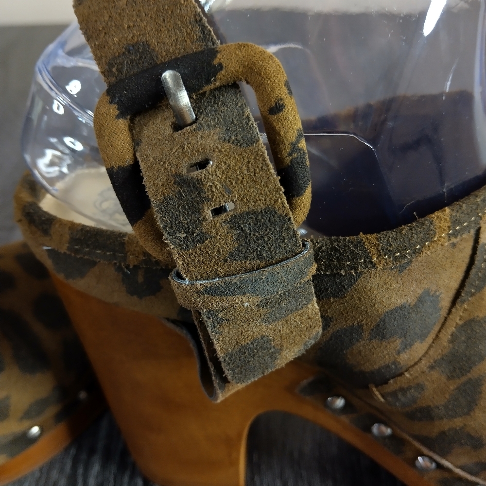 Leopard Print Platform Clogs - Picture 7 of 13